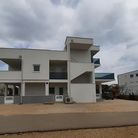 Apartments Matkovic Vir Exterior foto