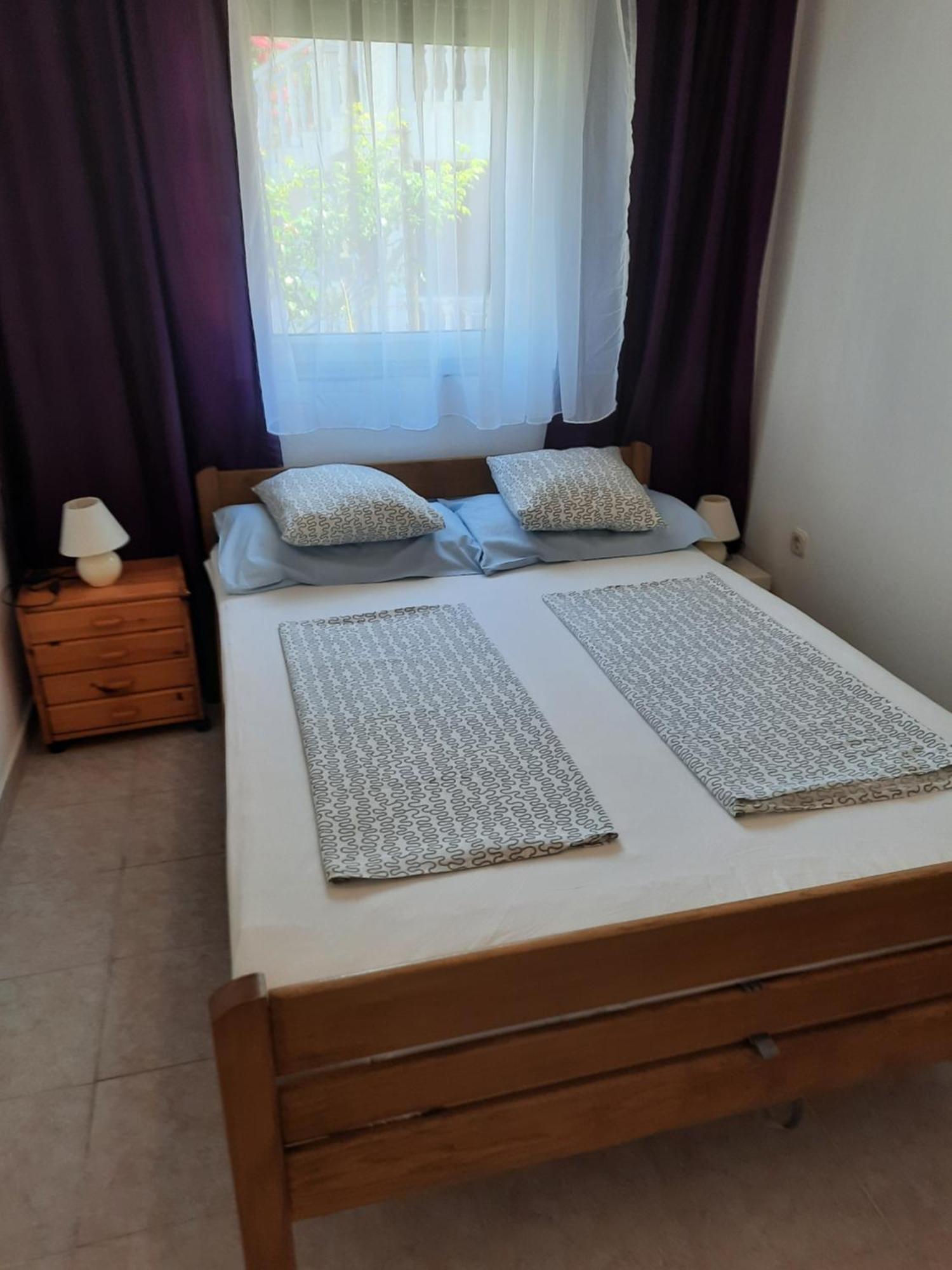 Matkovic Apartment Vir